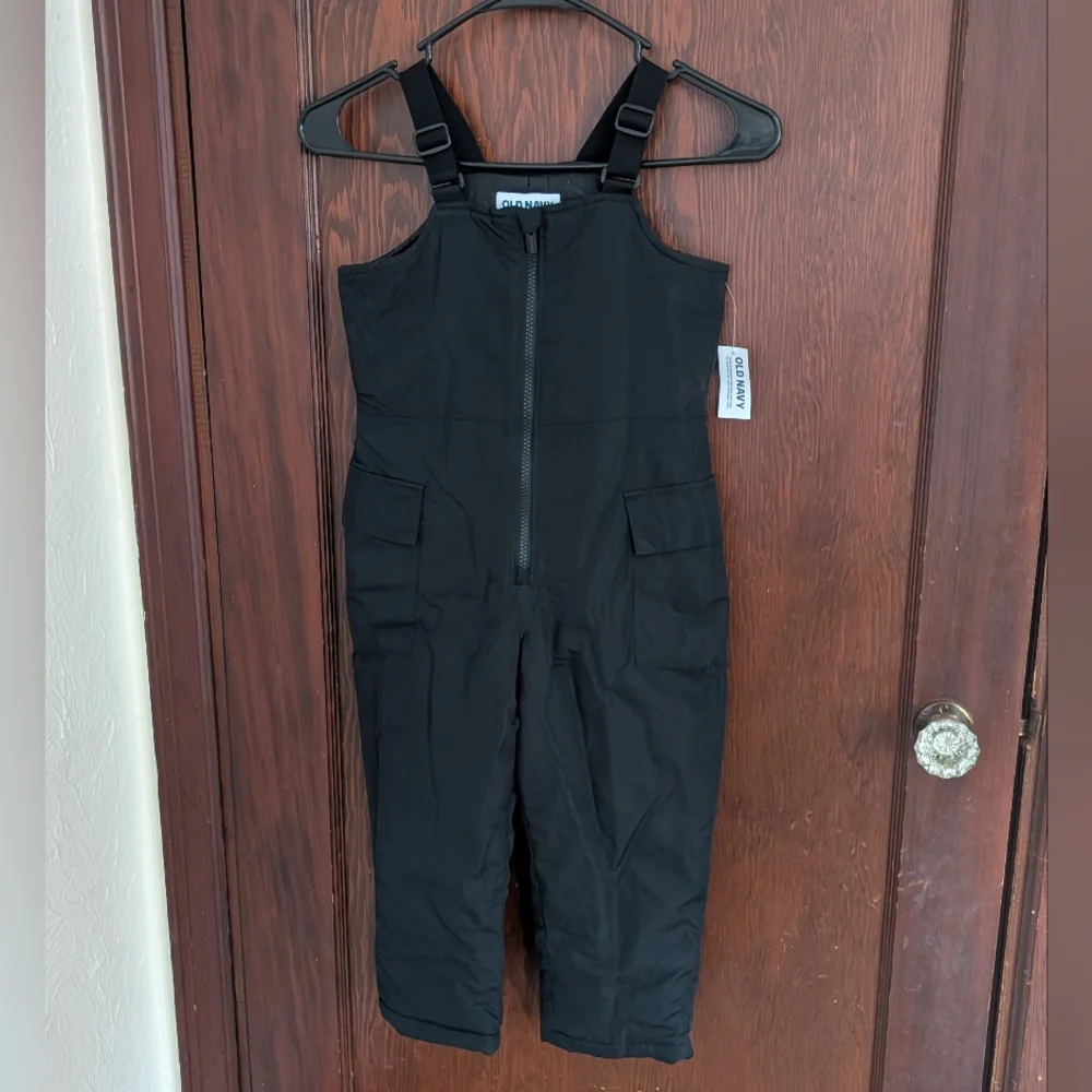 Old Navy Black Snowsuit Size 4T